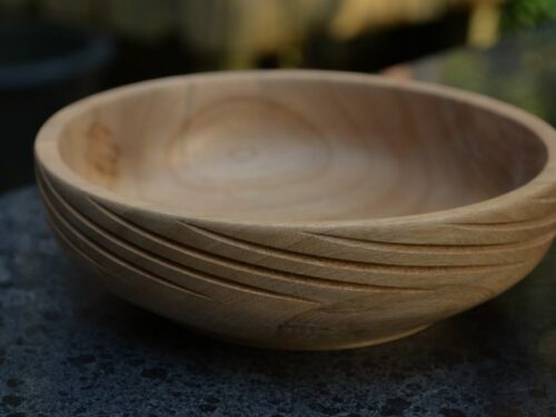 houten schaal van amerikaanse vogelkers